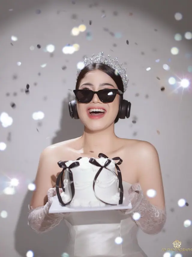 Adu Gaya Azizah Salsha, Felicya Angelista, dan Yasmine Wildblood Princess Diaries Jadi Ikon Favorit di Halloween 2024