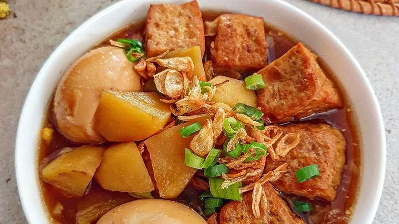 10 Makanan yang Wajib Ada Selama Lebaran, Ini yang Bikin Keluarga Indonesia Ngiler!