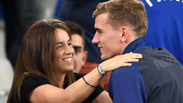 7 Pesona Erika Choperena Istri Antoine Griezmann Yang Jarang