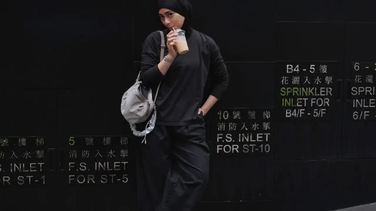 Ayudia Bing Slamet saat jelajah Hong Kong yang Ramah Muslim. [@ayudiac]