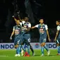 Gelandang Arema FC Makan Konate (nomor 10) siap menghadapi teror mental dari suporter Persib Bandung saat kedua tim berlaga dalam lanjutan Liga 1 di Stadion Gelora Bandung Lautan Api, 13 September 2018. (foto: https://www.instagram.com/makankonate10)