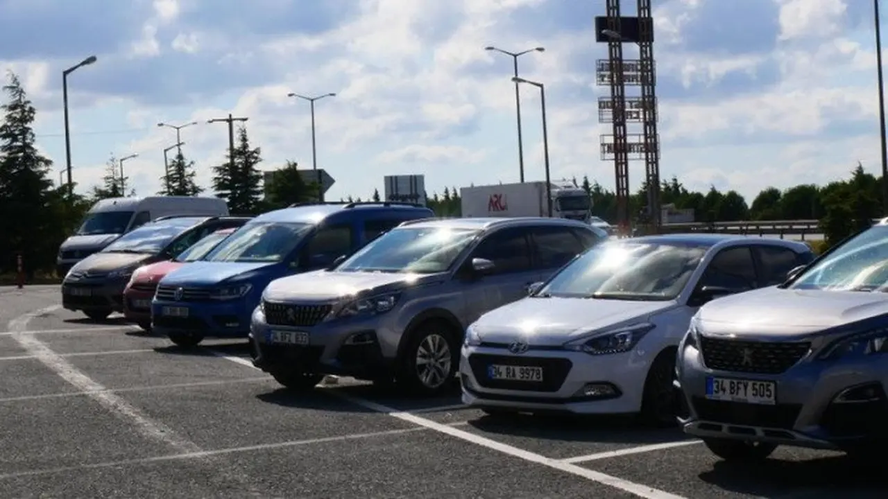 Rental Mobil