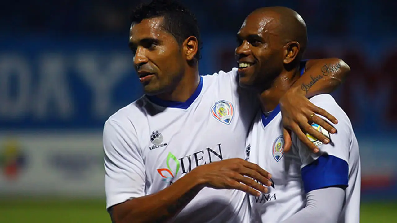 keith-arema-131015a.jpg