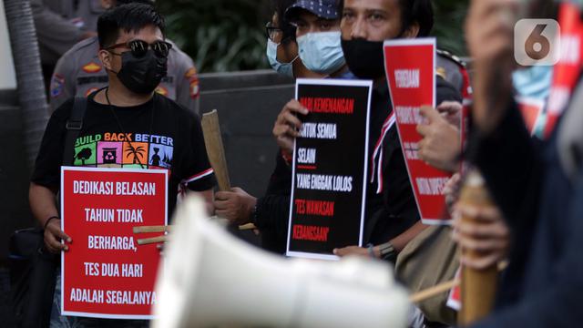 FOTO: Aksi Dukungan Bagi 75 Pegawai KPK