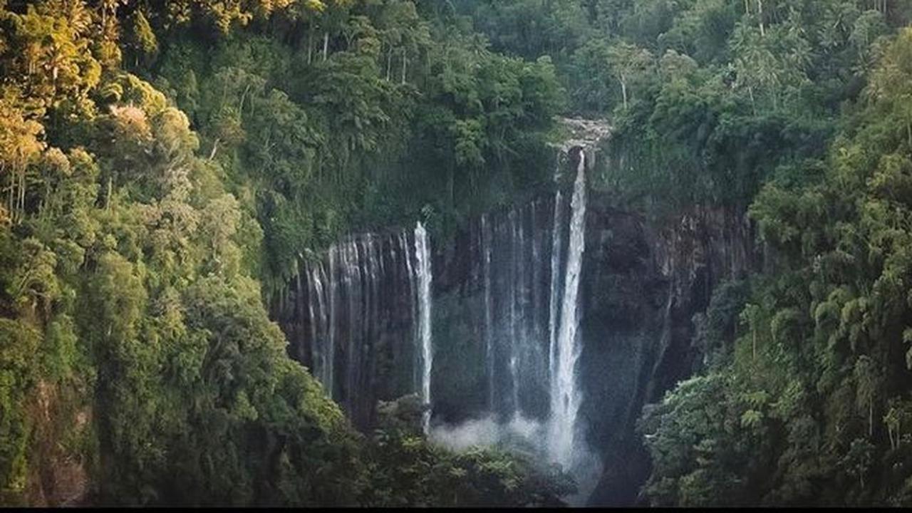 18 Air Terjun Tercantik dan Paling Spektakuler di Indonesia, Bikin Mata Terpana dan Banyak Bersyukur karena Keindahannya