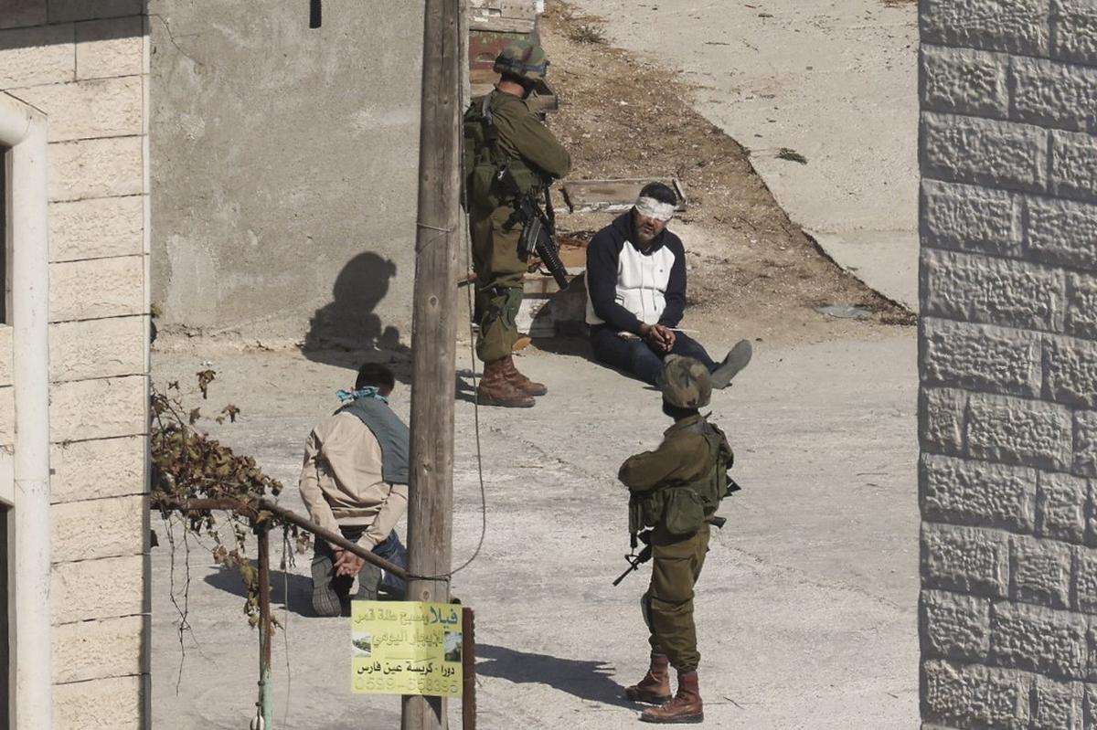 Tentara Israel tahan pria Palestina di Tepi Barat