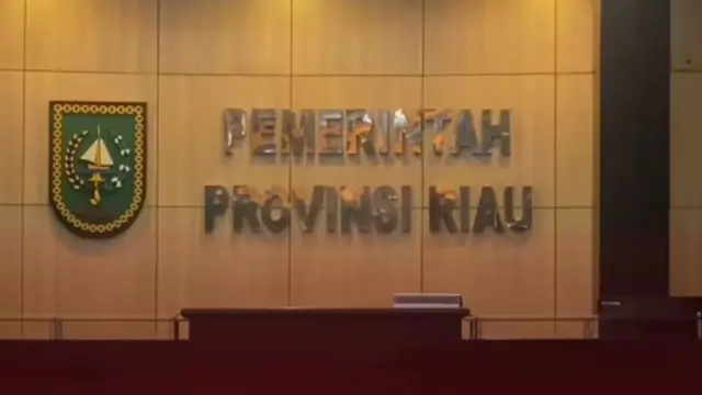 Suasana resepsionis Kantor Gubernur Riau di Jalan Sudirman Kota Pekanbaru tampak sepi usai kabar OTT KPK.