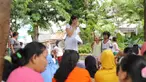 Alena Wu membuka sekolah bagi anak-anak yang kurang mampu & memulai karier di dunia tarik suara dengan membawakan lagu berbahasa mandarin