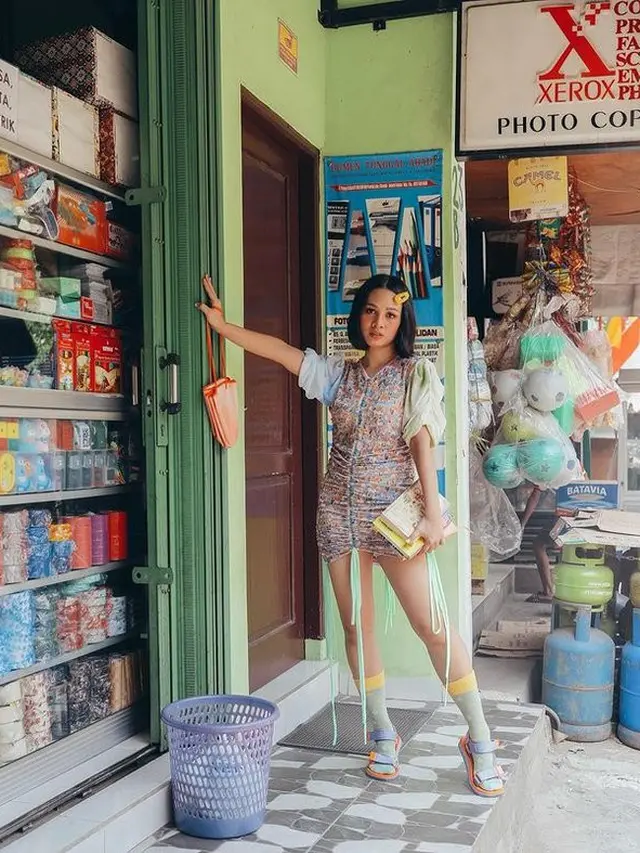 7 Potret Andien Pose di Tempat Anti Mainstream Ini Hasilnya Estetik
