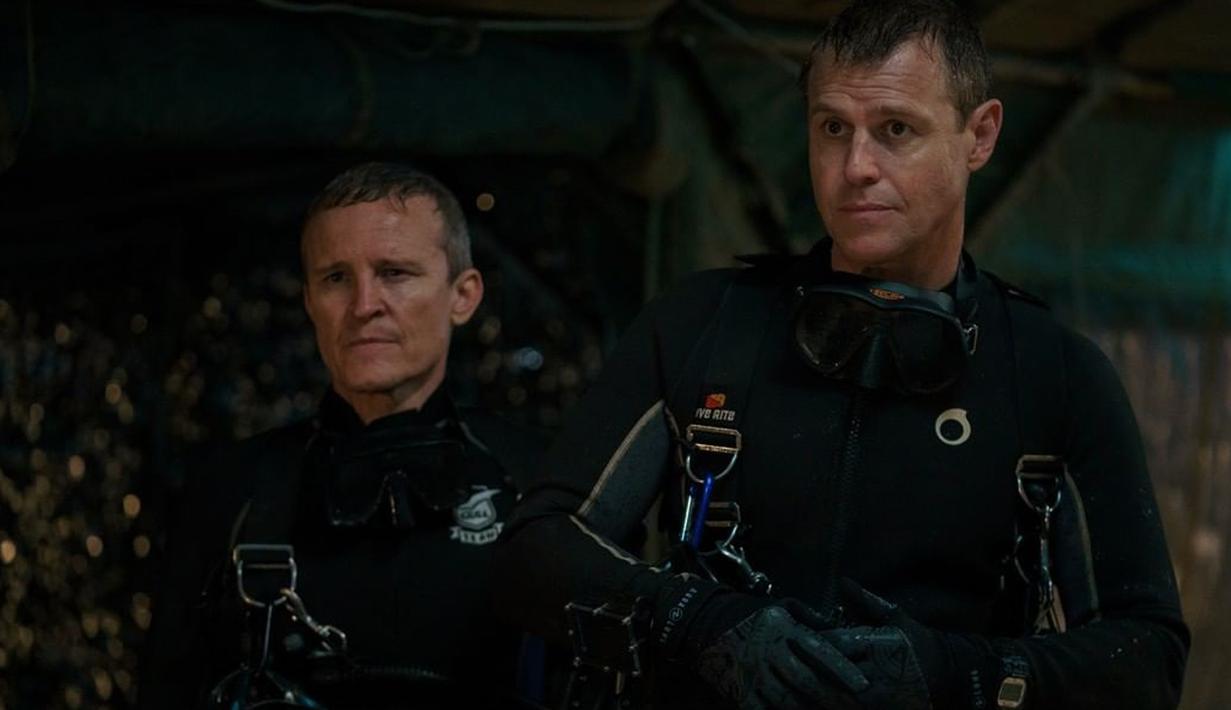 <p>Gambar yang diupload Netflix Indonesia menampilkan adegan dalam serial Thai Cave Rescue. Sebelumnya, kisah nyata penyelamatan tim sepak bola ini sudah pernah dijadikan film dengan judul Thirteen Lives yang sudah rilis pada 29 Juli 2022. (Instagram/@netflixid)</p>