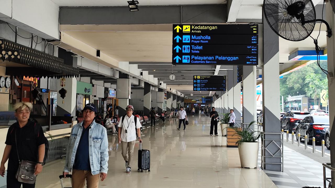 Terdampak Abu Anak Krakatau, Bandara Halim Ditutup Sementara