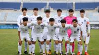 Timnas Korsel U-19 sebelum bertanding melawan Brunei di kualifikasi Piala Asia U-19 2018, Kamis (2/11/2017). (Bola.com/Dok. KFA)