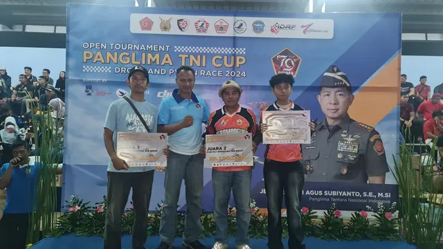 Para pemenang Panglima TNI Cup Drone dan Pylon Race 2024
