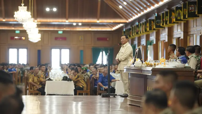 Prabowo Menghadiri Reuni di Akmil Magelang