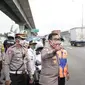 Kepala Korps Lalu Lintas (Korlantas) Polri Irjen Istiono meninjau mudik di Tol Jakarta-Cikampek KM 31 arah Cikampek. (Istimewa)