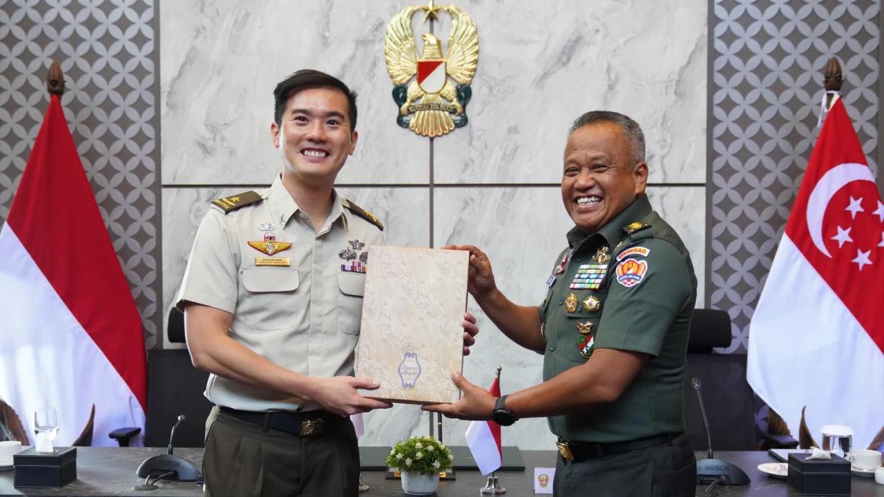 FOTO: Wakasad Terima Kunjungan Wakasad Singapura di Mabesad