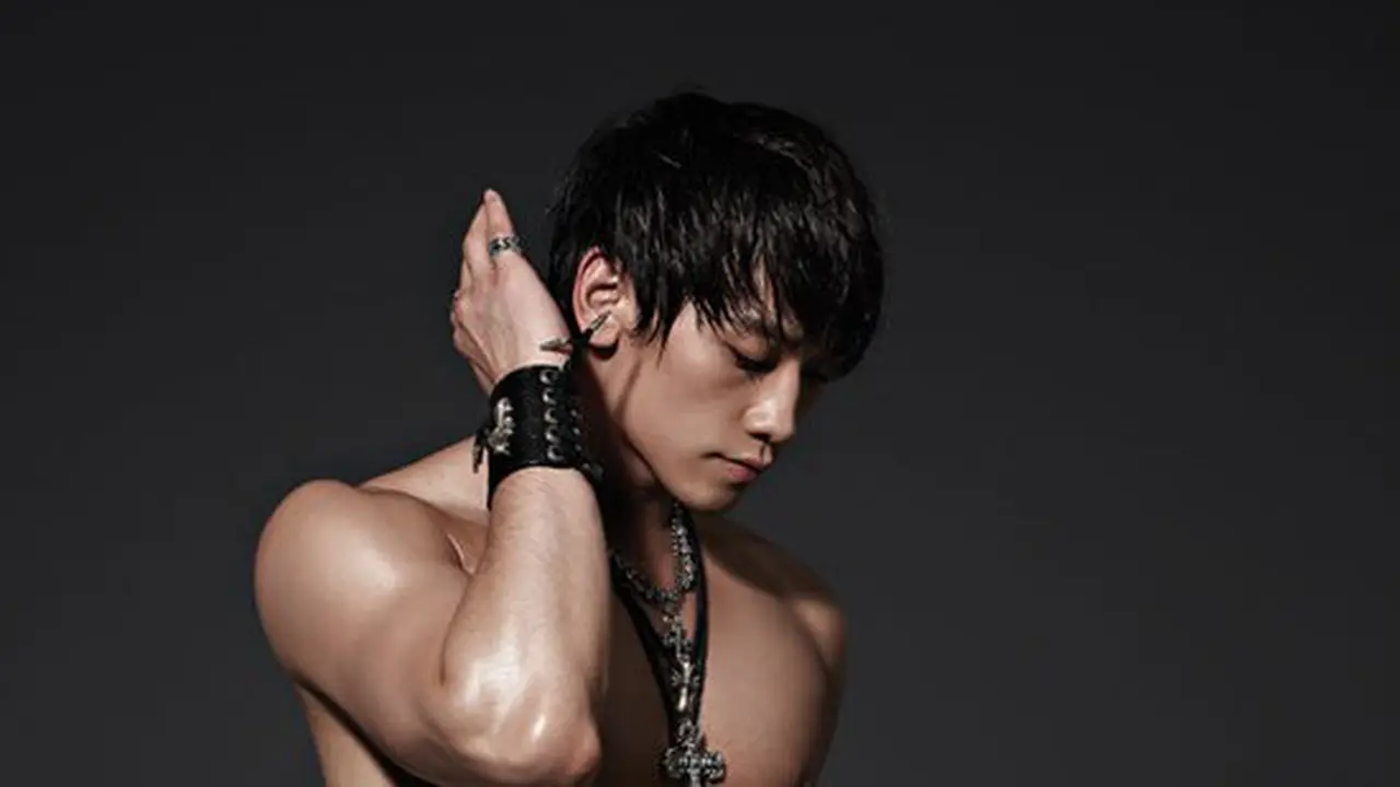 Rain Minta Maaf Sempat Acuhkan Penggemar