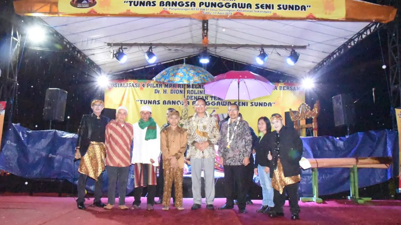 MPR Sosialisasikan Empat Pilar Melalui Pertunjukan Wayang Golek