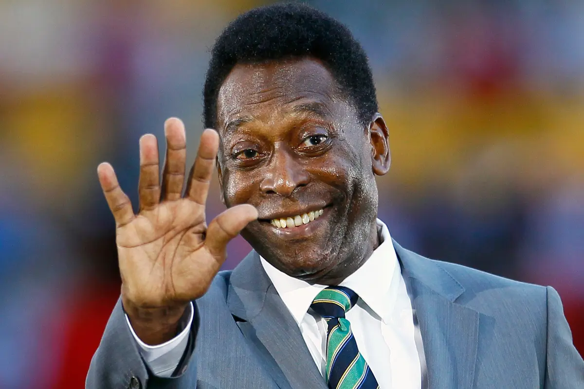Legenda Sepak Bola Pele Meninggal Dunia