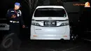 Kini mobil itu terparkir di halaman KPK dan menambah koleksi mobil mewah terkait kasus Wawan yang disita KPK (Liputan6.com/Andrian M Tunay).