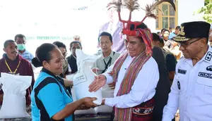 Buntut Keluhan Beras Mahal, Amran Turun Tangan Guyur Bantuan Pangan ke Alor