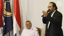 Ketua Umum Partai Nasdem Surya Paloh memberi sambutan dalam verifaksi faktual parpol peserta pemilu di Kantor DPP Partai Nasdem, Jakarta, Minggu (28/1). (Liputan6.com/Angga Yunar)
