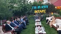 Dubes RI untuk Ukraina Yuddy Chirsnandi menggelar acara buka puasa bersama  dengan para Dubes negara-negara muslim. (Istimewa)
