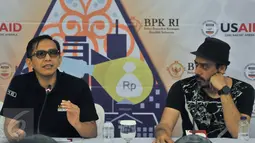 Kepala Biro Humas dan KSI BPK, R Yudi Ramdan (kanan) saat konfrensi pers Festival Film Kawal Harta Negara 2017 di Gedung Usmar Ismail, Jakarta, Selasa (14/3). (Liputan6.com/Yoppy Renato)