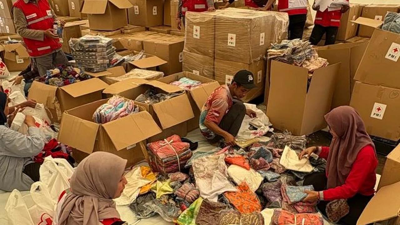 PMI Kirim Puluhan Ribu Cangkul dan Sekop Serta Puluhan Ekskavator