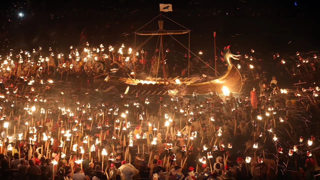 Up Helly Aa, Festival Api untuk Hormati Bangsa Viking di Skotlandia