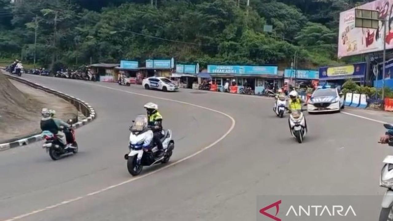 Arus Balik Lebaran Cianjur H+5: Kepadatan Pemudik Tetap Tinggi, Polisi Sigap Rekayasa Lalu Lintas