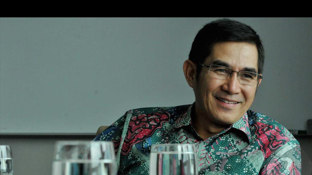 Mengenal Lebih Dekat Si Hakim Ganteng Hamdan Zoelva