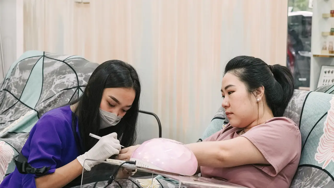 Cerita Ella Dirikan Salon Kecantikan One Stop Service