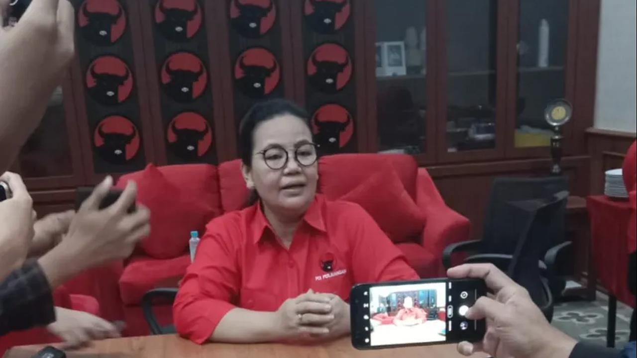 Menurut dia, ASN seharusnya bisa bersikap netral terkait Pemilu 2024. Untuk kasus ASN Boyolali, Agustina menilai dukungan itu hanya bersifat pribadi.