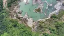Suasana tambang batu dan pasir di kawasan Sudamanik, Gorowong, Parung Panjang, Kabupaten Bogor, Jawa Barat, tampak sepi pada Kamis (23/10/2025). (merdeka.com/Arie Basuki)