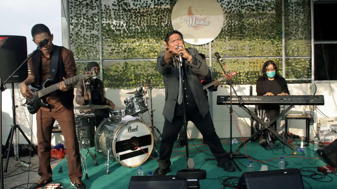 Keraton Band