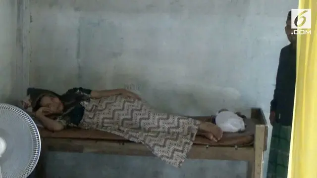 VIDEO: Puskesmas Tutup, Wanita Ini Melahirkan di Gudang
