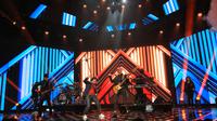 Dewa 19 di Grand Final Indonesian Idol X (Adrian Putra/Fimela.com)