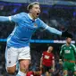 Samir Nasri merayakan gol Manchester City ke gawang West Bromwich Albion pada laga Premier League di Etihad Stadium, Manchester, Sabtu (9/4/2016). (Reuters/Russell Cheyne)