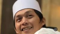 Gus Iqdam Pendiri Majelis Sabilu Taubah Blitar, Jawa Timur. (TikTok)