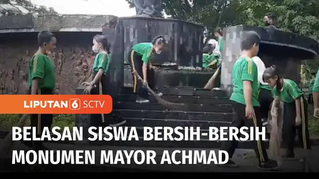 Sejumlah siswa di Solo, Jawa Tengah, memperingati Hari Pahlawan dengan bersih-bersih monumen bersejarah. Selain memperingati Hari Pahlawan, kegiatan bersih-bersih ini juga bertujuan untuk mengenalkan para pahlawan kemerdekaan dari Solo sejak usia din...