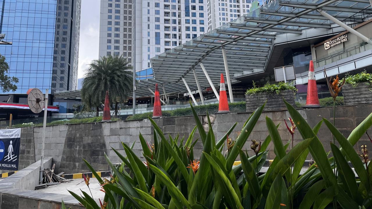 Pagar Mal Kokas Telah Dibongkar, Kini Berganti Dekorasi HUT RI