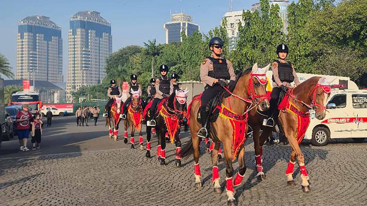 FOTO: Pasukan Berkuda Polri Dikerahkan Kawal Perayaan HUT RI ke-80 di Jakarta