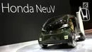 Sebuah mobil Honda NeuV diperkenalkan pada GAIKINDO Indonesia International Auto Show (GIIAS) 2018 di ICE BSD, Tangsel, Kamis (2/8). Mobil untuk kebutuhan kaum urban sebelumnya pernah dipamerkan di Geneva Motor Show 2017. (Liputan6.com/Fery Pradolo)
