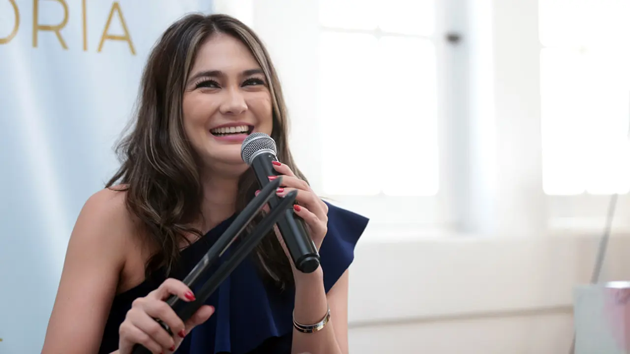 [Bintang] Luna Maya