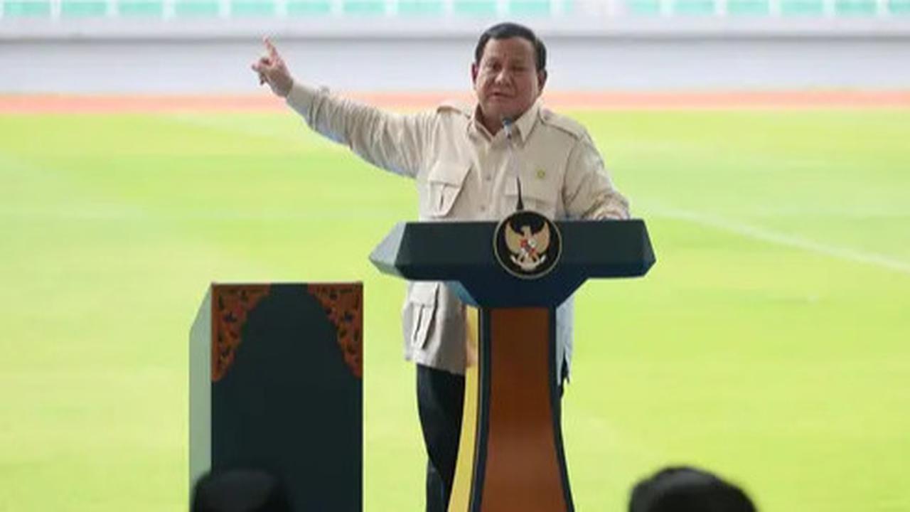 VIDEO: Prabowo Optimis Menang Timnas Indonesia Vs Australia, Lambaikan Tangan Soal RUU TNI Disahkan