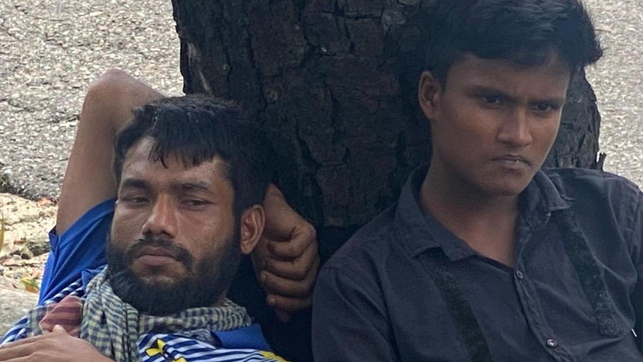 13 Warga Rohingya Kini 'Terdampar' di Jalanan Pekanbaru, Mengaku Ada yang Bawa Tapi Tak Tahu Siapa