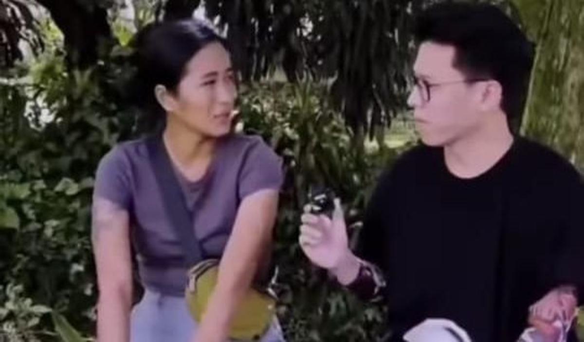 Chef Renatta kembali menjadi perbincangan di dunia maya. Hal ini saat dirinya ditanya soal penghasilan suami yang lebih kecil ketimbang istri.<br>