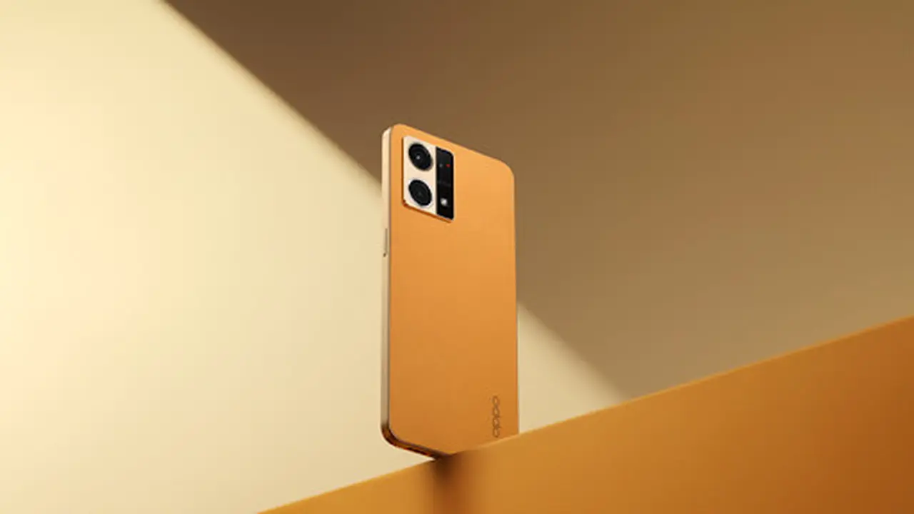 OPPO Reno7.