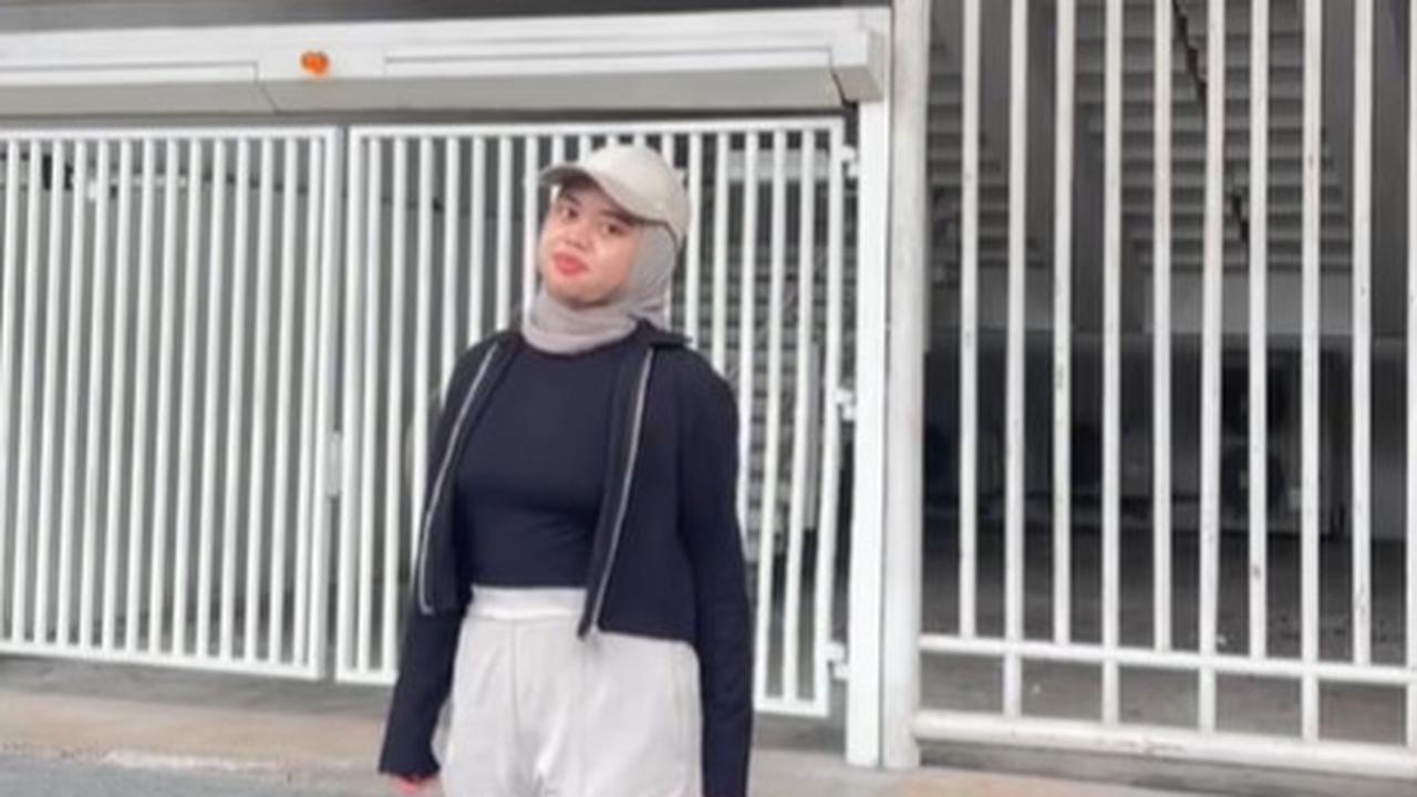 Ide Outfit Wanita untuk Nonton Timnas Indonesia